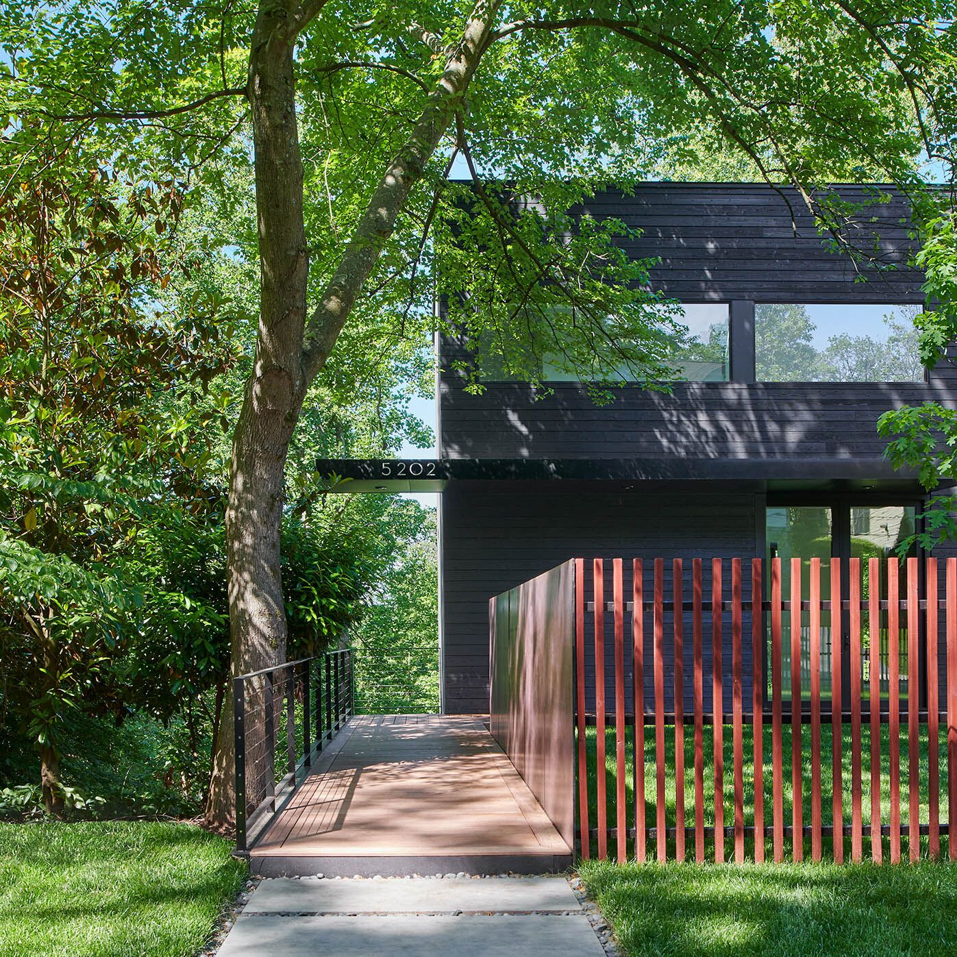 Gendai® Alkyd Oil Black | Authentic Yakisugi Siding